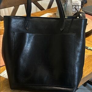Madewell transport zip tote